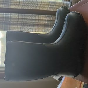 Bogs Classic High waterproof boots size 5 kids winter rain cold snow